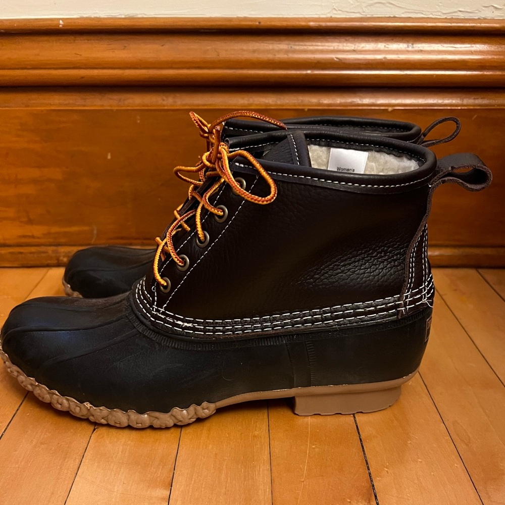 Never worn - LL bean duck boots - 6” sz 10